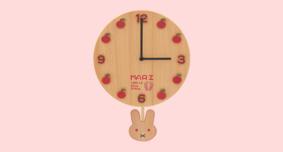 振り子付き時計(うさぎ/赤)名入れバージョン